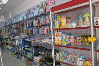 文化用品加盟店與化妝品 跨界經營的可能性與挑戰